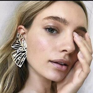 Butterfly earrings gold plated